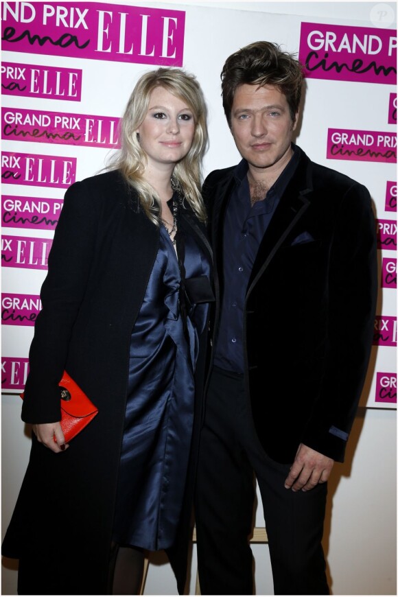 Thomas Vinterberg et sa femme enceinte lors de la remise du Grand prix Cinéma Elle aux Galeries nationales du Grand Palais à Paris le 22 Octobre 2012