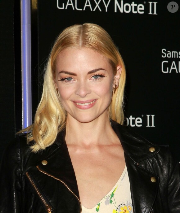 Jaime King lors de la soirée de lancement du Samsung Galaxy Note II à Los Angeles, le 25 octobre 2012.