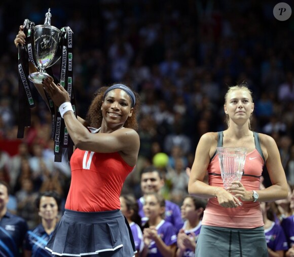 Serena Williams s'est imposée en finale du Masters face à Maria Sharapova (6-4, 6-3) à Istanbul le 28 octobre 2012