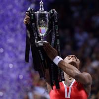 Serena Williams : Eblouissante et épanouie face à Maria Sharapova dépitée