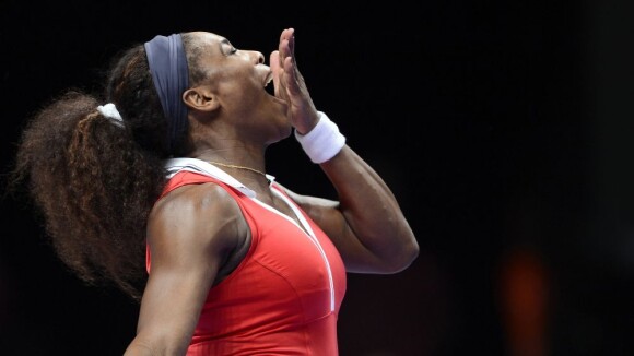 Serena Williams exhulte après s'être imposée en finale du Masters d'Istanbul le 29 octobre 2012 face à Maria Sharapova (6-4, 6-3)