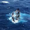 Le HMS Bounty englouti dans l'Atlantique après le passage de l'ouragan Sandy sur la côte Est des Etats-Unis le 29 octobre 2012.