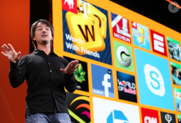 Joe Belfiore, vice-président de Microsoft, assiste à la présentation du Windows Phone 8, à San Francisco, le 29 octobre 2012