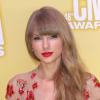 Taylor Swift à la cérémonie des Country Music Association Awards, à Nashville, le 1er novembre 2012.