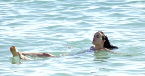 Rumer Willis, fille de Bruce Wilis et Demi Moore, en vacances sur la plage de Maui à Hawaï le 3 novembre 2012.
