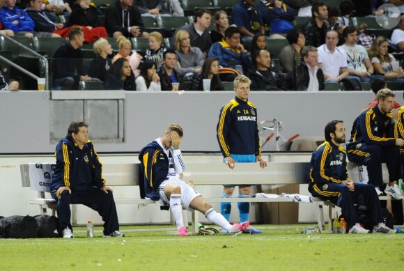 David Beckham dépité lors de la demi-finale de conférence perdue entre le Galaxy de Los Angeles et les Earthquakes de San Jose au Home Depot Center de Los Angeles