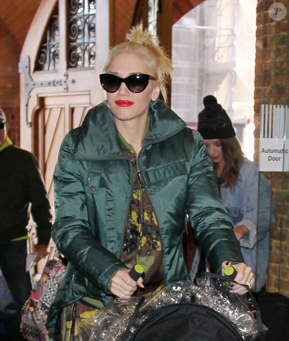Gwen Stefani s'apprête à quitter Londres le 5 novembre 2012.