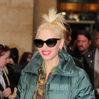 Gwen Stefani, malgré la polémique, radieuse à son arrivée à Paris