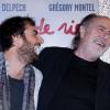 Michel Delpech et Grégory Montel à la première de L'Air de rien à Paris, le 6 novembre 2012.