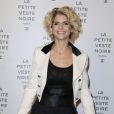 Alice Taglioni assiste à l'inauguration de l'exposition La Petite veste noire à Paris le 8 novembre 2012