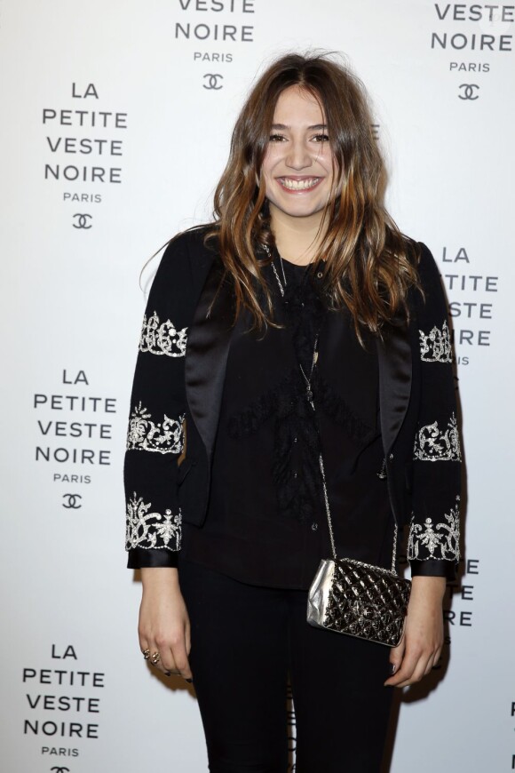Izia à l'exposition La Petite Veste noire au Grand Palais à Paris le 8 novembre 2012