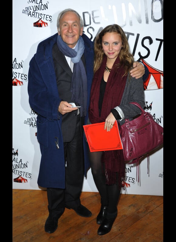 Patrice Laffont et sa fille Mathilde lors du 51e Gala de l'Union des artistes au cirque Alexis Gruss à Paris le 12 novembre 2012