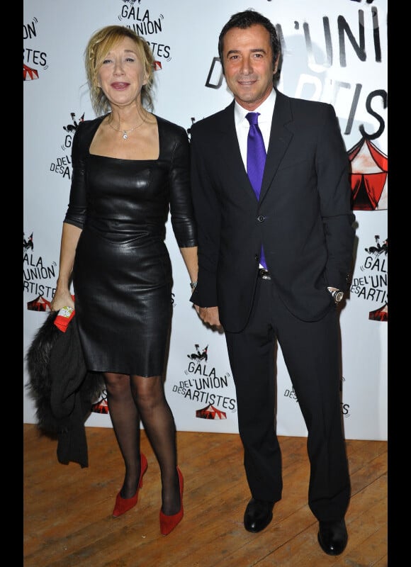 Marie-Anne Chazel et Bernard Montiel lors du 51e Gala de l'Union des artistes au cirque Alexis Gruss à Paris le 12 novembre 2012