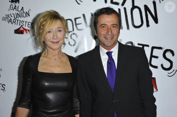 Marianne Chazel et Bernard Montiel lors du 51e Gala de l'Union des artistes au cirque Alexis Gruss à Paris le 12 novembre 2012