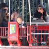 Sandra Bullock et son fils Louis, Camila Alves enceinte et ses enfants Levi et Vida, ont passé la journée au parc d'attractions Storyland de la Nouvelle-Orléans, le 14 novembre 2012.