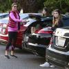 Lori Loughlin et ses filles Isabella et Olivia ont fait des courses à Beverly Hills, le 14 novembre 2012.