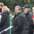 Marie-Anne Chazel, Christian Clavier et Gérard Jugnot lors de l'inhumation définitive de Tsilla Chelton dans le cimetière du Père-Lachaise à Paris le 16 Novembre 2012