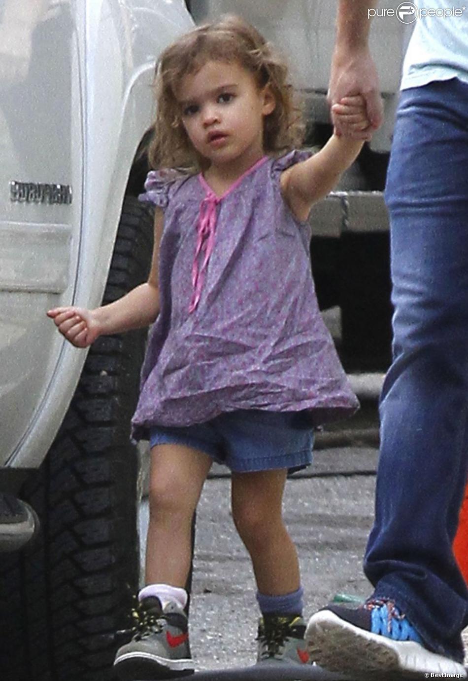 Vidé, fille de Matthew McConaughey a été rejoint par sa femme Camila Alves, sur le tournage du film  Dallas Buyer&#039;s Club  en Louisiane. Novembre 2012.
