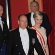  Le prince Albert II de Monaco et sa femme la princesse Charlene dans la loge princière au Forum Grimaldi pour l'opéra de Puccini  La Fianciulla del West  lors de la soirée de gala de la Fête nationale à Monaco le 19 novembre 2012. 