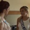 Delphine Wespiser, Miss France 2012, pose quelques questions à Miss Franche Comté lors de leur séjour à l'île Maurice pour Miss France 2013 en novembre 2012