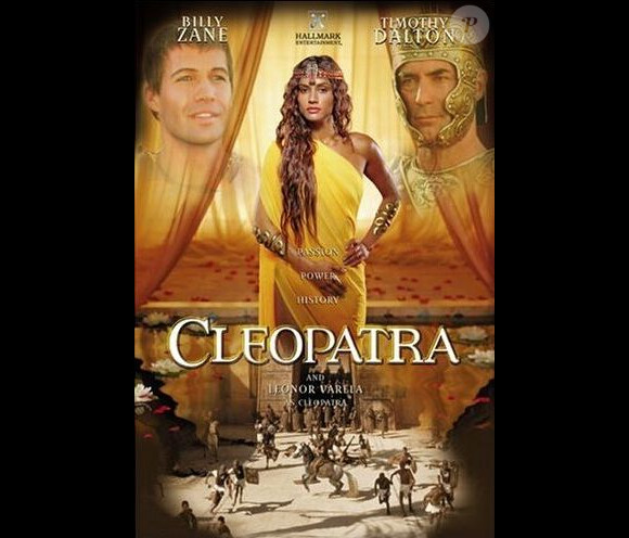 Leonor Varela, beauté chilienne, incarnait en 1999 la reine d'Egypte Cléopâtre dans une production Hallmark.