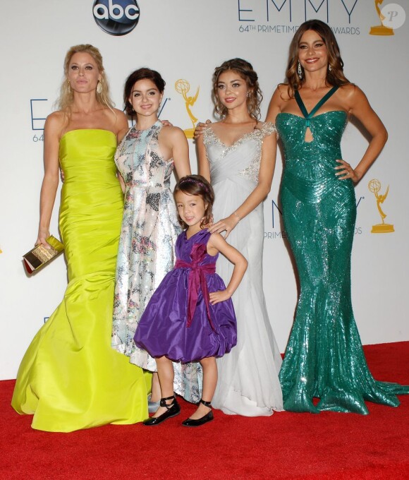 Ariel Winter entourée des filles du casting de Modern Family dont Sofia Vergara et Julie Bowen