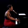 Alicia Keys reprend le générique des Gummi pour Jimmy Fallon dans son Late Night, sur NBC le 21 novembre 2012.