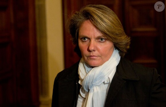 Nathalie Tauziat lors du procès pour viols sur mineures de Régis de Camaret au palais de justice de Lyon le 20 novembre 2012