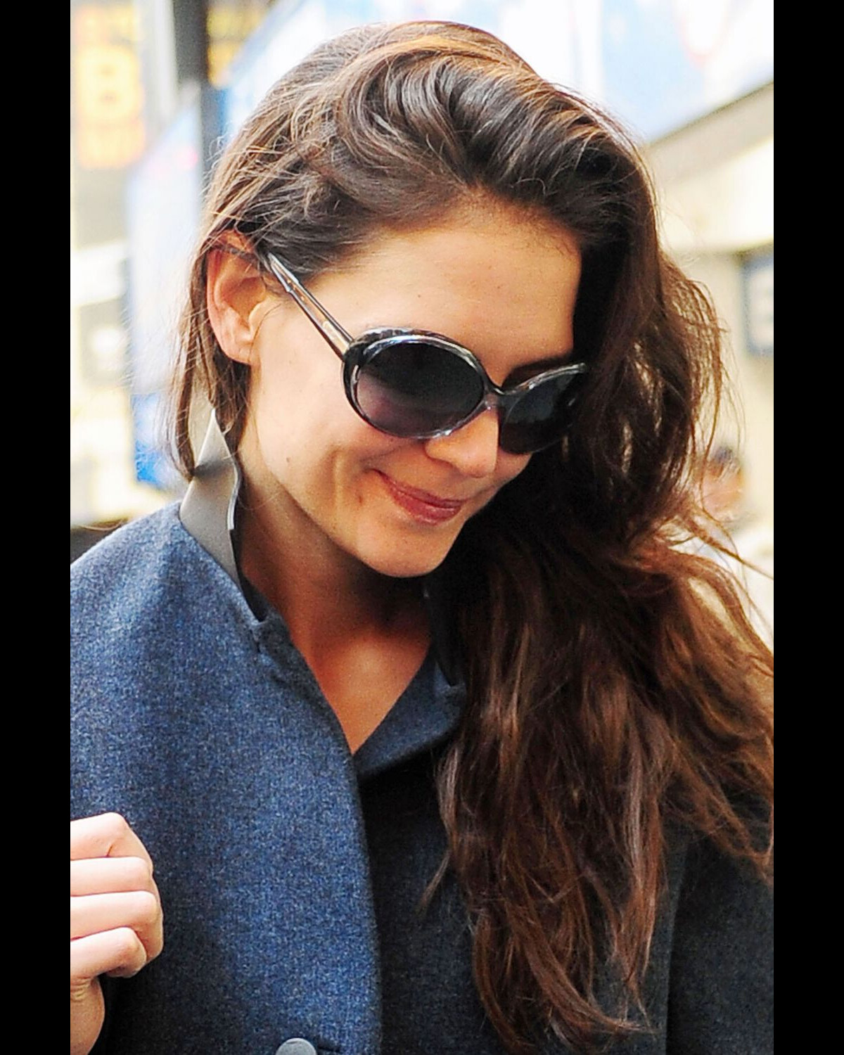 Vidéo Katie Holmes Arrive à Broadway Pour Jouer Sa Pièce Dead Accounts Le 21 Novembre 2012 