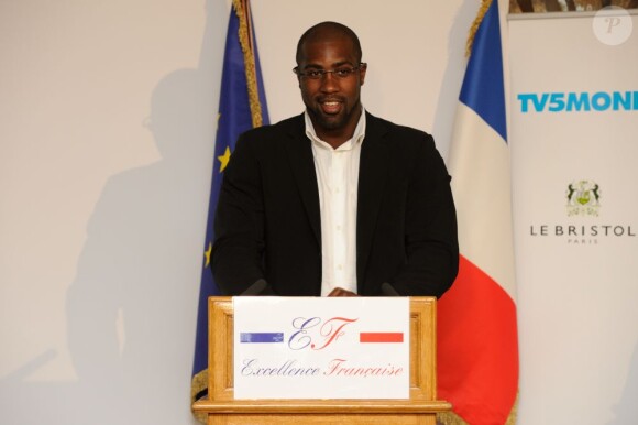 Teddy Riner reçoit le Prix de l'Excellence Francaise 2012 à l'hôtel Bristol à Paris le 21 novembre 2012