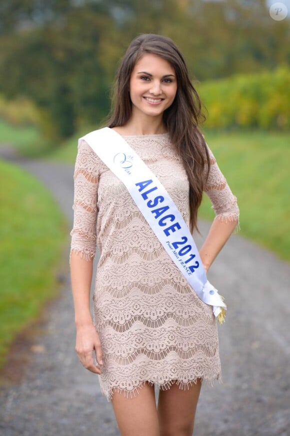 Emilie Koenig, Miss Alsace, candidate pour Miss France 2013, le 8 décembre 2012 sur TF1