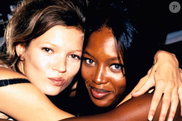 Kate Moss et Naomi Campbell en 1995
