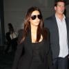 Kim Kardashian tente de passer inaperçue à l'aéroport de Fort Lauderdale près de Miami. Le 27 novembre 2012