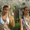 Miss Provence et Miss Limousin lors d'une promenade au coeur de l'île Maurice avant l'élection Miss France 2013 le 8 décembre 2012 sur TF1