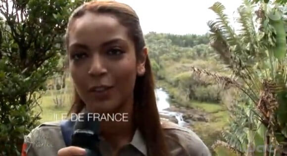Miss île-de-France impatiente de découvrir les superbes cascades de l'île Maurice avant de se jeter à l'eau