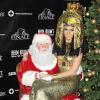 La sublime Heidi Klum et le Père Noël lors de la soirée du Noël Hanté en faveur de la Croix-Rouge américaine, le 1er décembre 2012 à New York