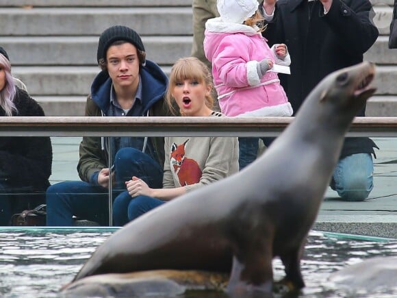 Taylor Swift et Harry Styles des One Direction, son supposé nouveau compagnon, à New York le 2 décembre 2012.