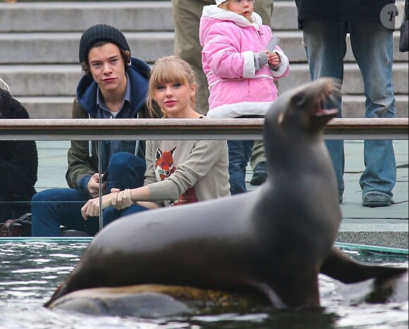 Taylor Swift et Harry Styles des One Direction, son supposé nouveau compagnon, à New York le 2 décembre 2012.