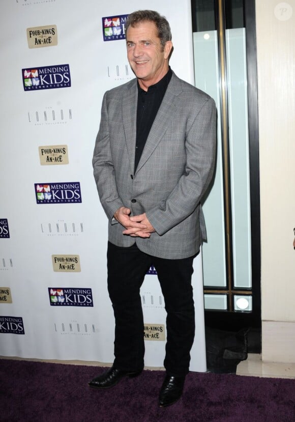 Mel Gibson présent à la soirée Mending Kids International au London Hotel du West Hollywood à Los Angeles, le 1er décembre 2012.