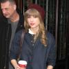Harry Styles et Taylor Swift sortent de l'hôtel de la jeune chanteuse à New York le 4 décembre 2012.