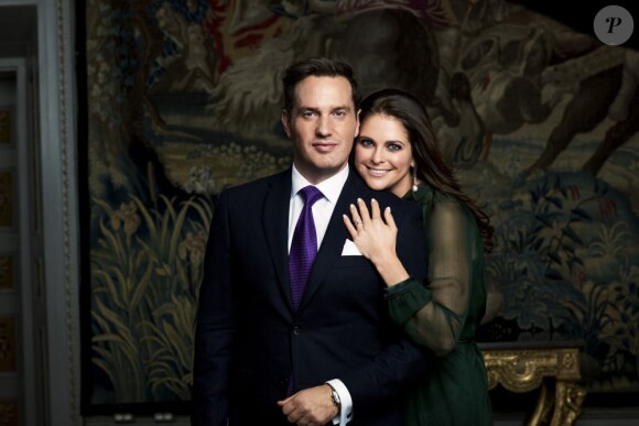 La princesse Madeleine de Suède et Chris O'Neill lors de leurs fiançailles en novembre 2012