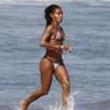 Jada Pinkett Smith, 41 ans, est sublime en maillot de bain. Elle a passé ses vacances avec ses enfants Jaden et Willow à Hawaï. Photo prise le 25 novembre 2012.