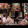 John Travolta et Olivia Newton-John dans le clip de You're the one that I want