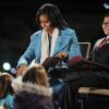 Michelle Obama et Rico Rodriguez, acteur de la série Modern Family, ont lu un compte de Noël. Le 6 décembre 2012 à Washington.
