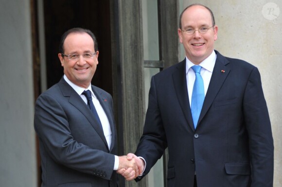 Le prince Albert II de Monaco rencontrait le 7 décembre 2012 François Hollande lors d'une visite de travail à l'Elysée.
