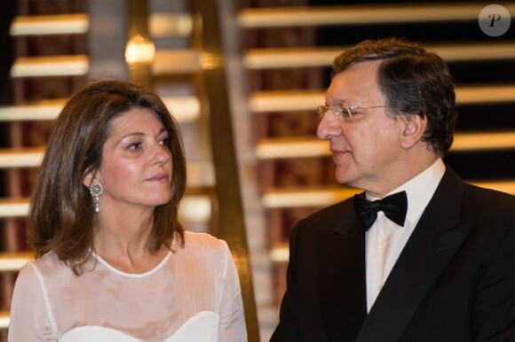 José Manuel Barroso et son épouse. La famille royale de Norvège donnait le 10 décembre 2012 au Grand Hotel d'Oslo un banquet en l'honneur du Prix Nobel de la Paix, décerné préalablement à l'UE lors d'une cérémonie à l'Hôtel de Ville.
