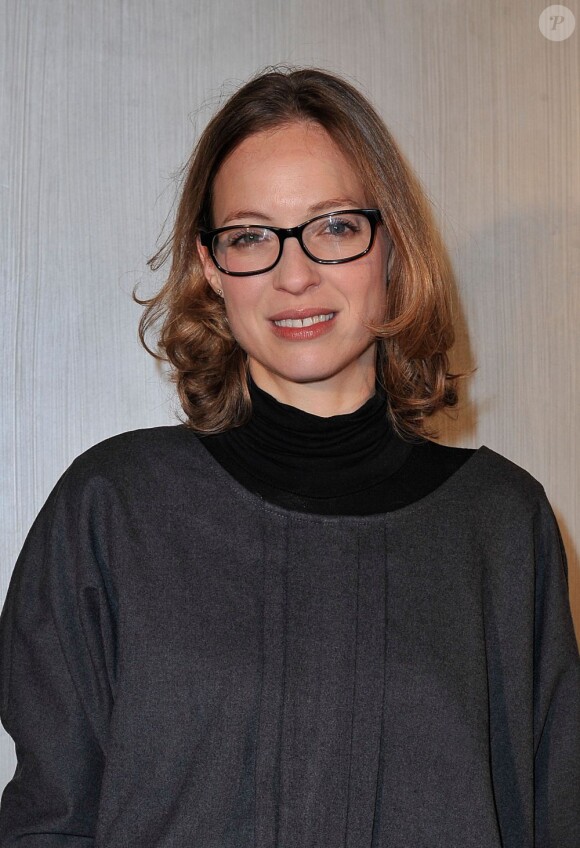 Elodie Frenk lors du 19e Prix du producteur Français de télévision au Pavillon Cambon à Paris le 10 décembre 2012.