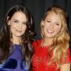 Katie Holmes et Blake Lively lors du concert de soutien aux victimes de l'ouragan Sandy, le 12 décembre 2012 à New York.