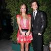 Paris Hilton et son petit ami River Viiperi prennent la pose après avoir dîner avec ses parents Rick et Kathy Hilton au célèbre restaurant Mr Chow à Los Angeles, le 15 décembre 2012.