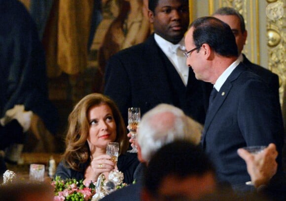 François Hollande et Valérie Trierweiler à l'Elysée le 11 décembre 2012.